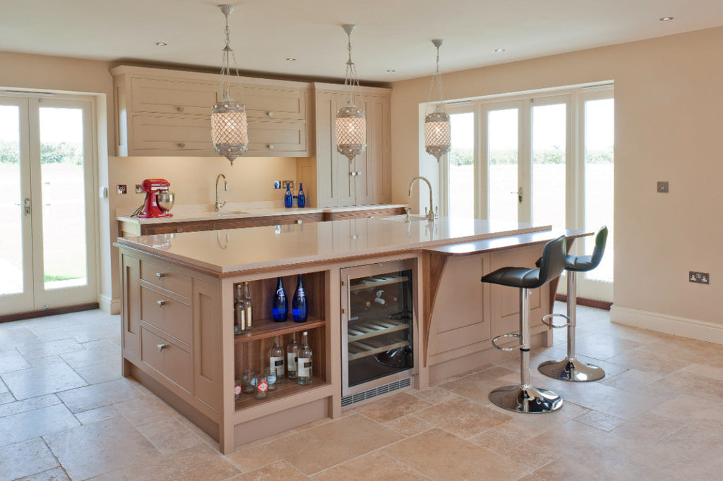 Efficient Storage Solutions for a Clutter-Free Kitchen